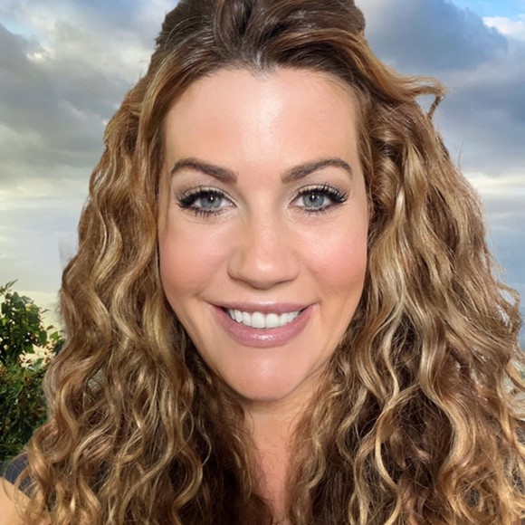 Meet your Posher, Megann - Picture 1 of 1